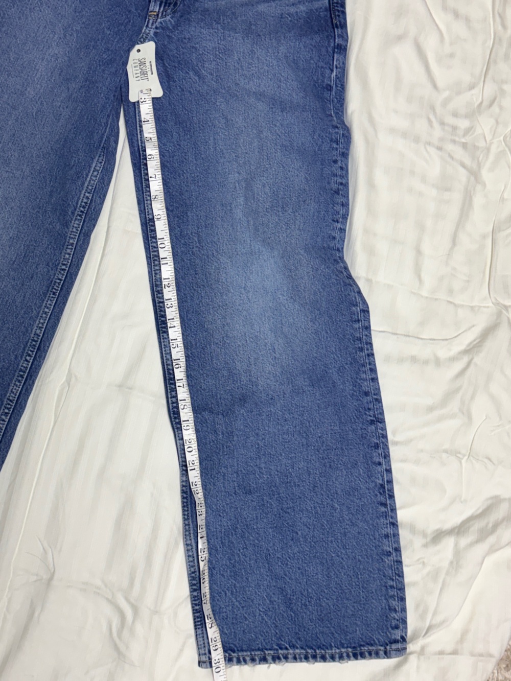 GAP Mid-Rise “Low Stride” Women's Jeans in Medium Blue Wash - NWT - Picture 4 of 10